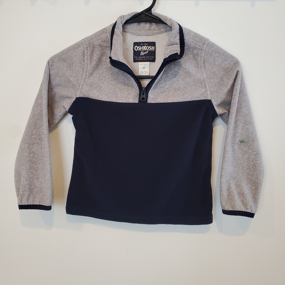 Boys 5T quarter zip fleece